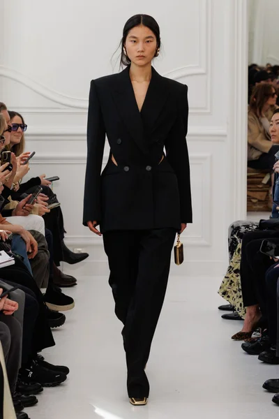 Look 49